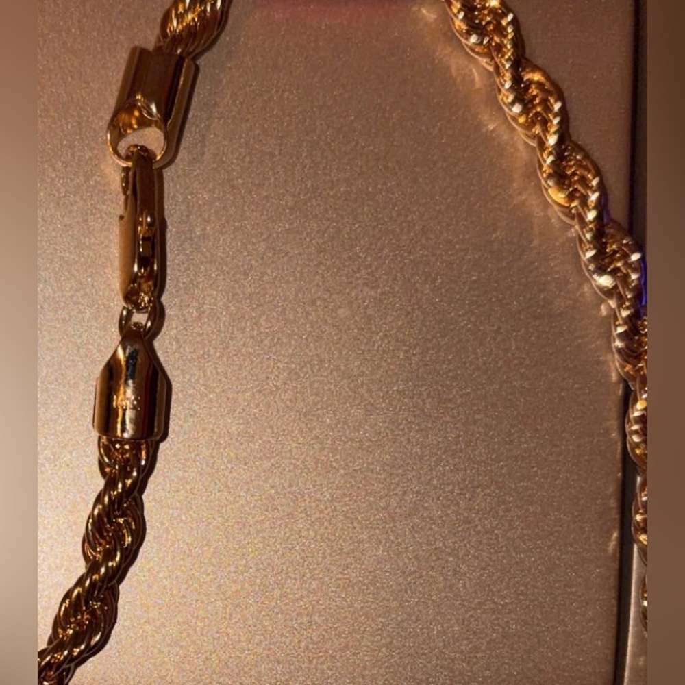GOLD PLATED ROPE CHAIN - Picture 4 of 4